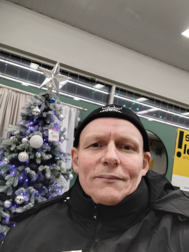  48609684  , 44 ,    
