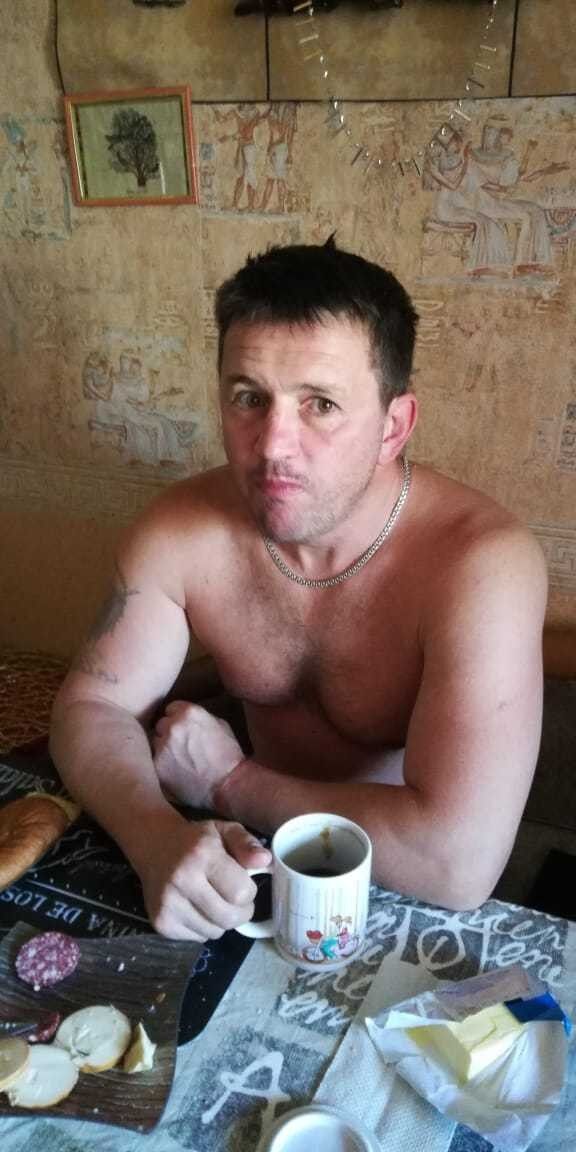  ,   Arthur, 47 ,   ,   , c 