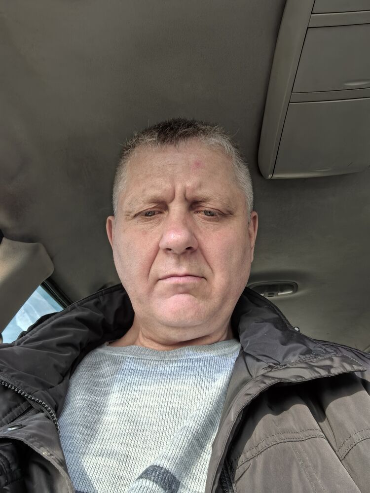  52262394  Oleg, 51 ,    
