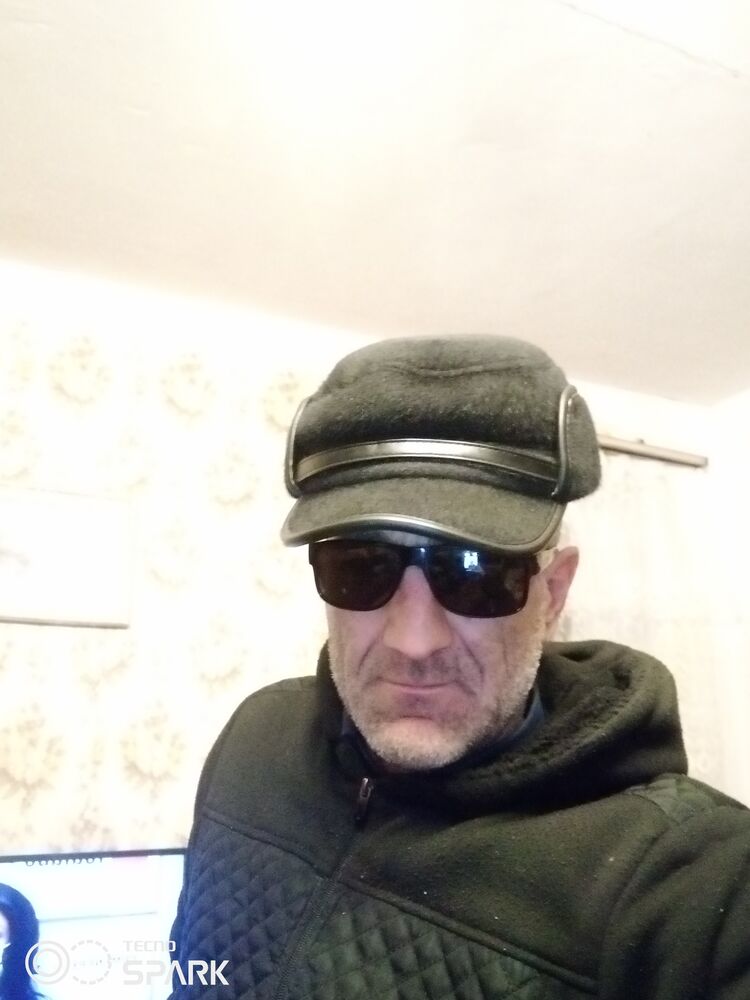  ,   Armen, 51 ,   ,   