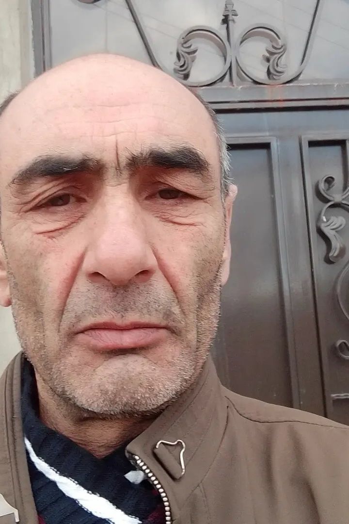  35231374  Gevorg, 57 ,    