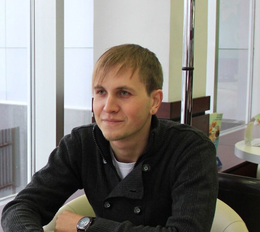  ,   Nikolas, 36 ,   c 