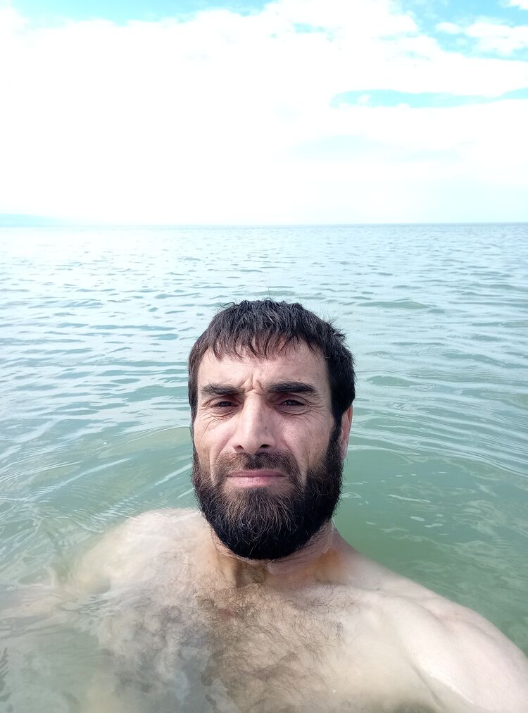  28439974  , 39 ,    