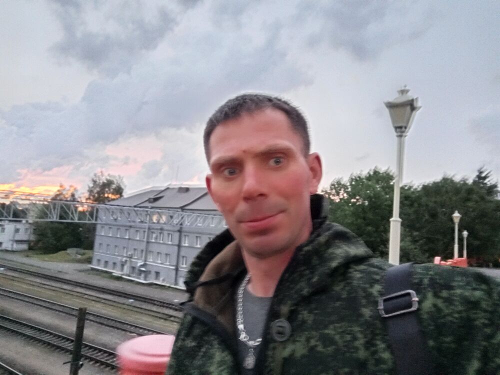  45113744  Vitalii, 41 ,    