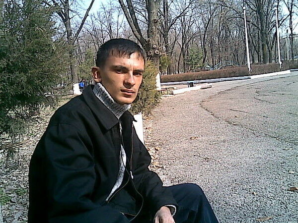  4899244  Iskan, 40 ,    