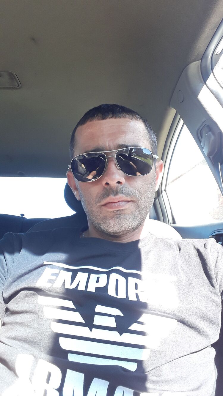  28406514  Gago, 40 ,     