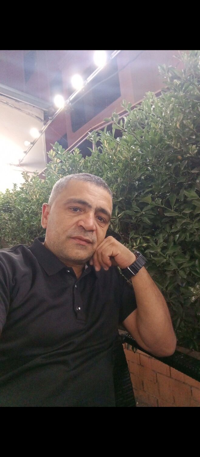  51425784  Ramin, 42 ,    
