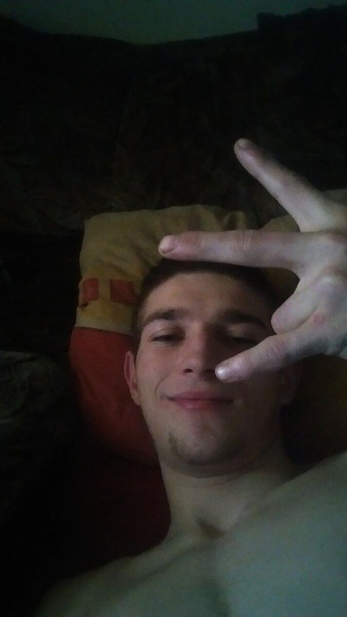  ,   Vasil, 25 ,   