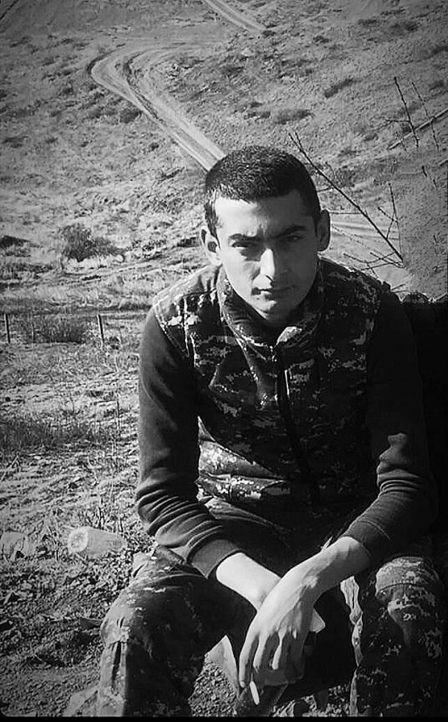  27154244  Garush, 26 ,    