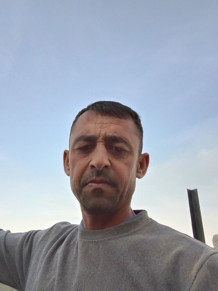  54122974  Ilhom, 41 ,    