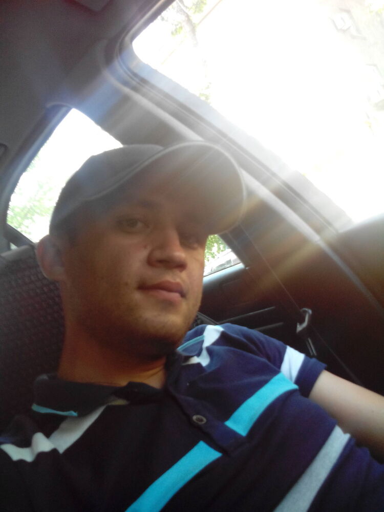  8252664  Karim, 38 ,    