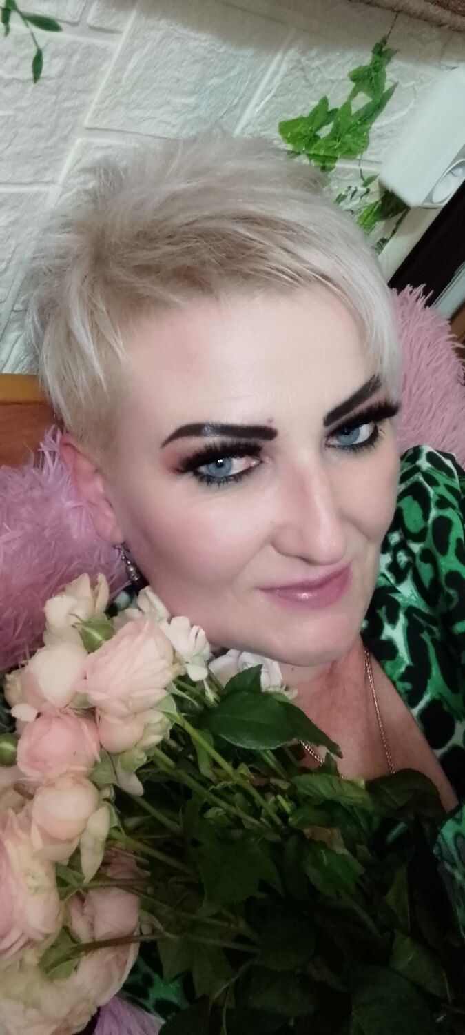  54011614  Natali, 44 ,    