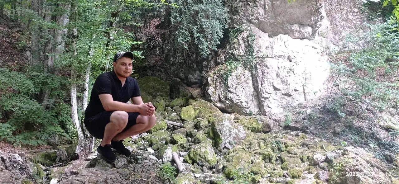 ,   Esmik, 31 ,   ,   
