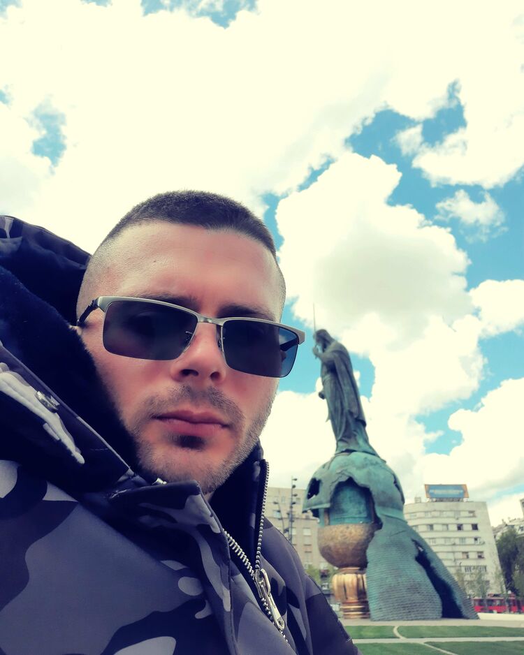  ,   Aleksandar, 33 ,   ,   