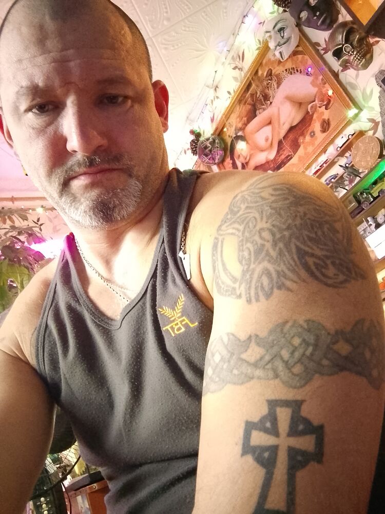  48304804  , 44 ,    