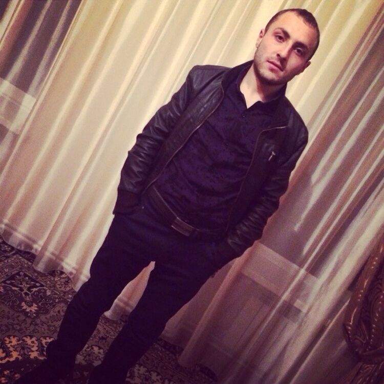 ,   ARMAN, 35 ,   ,   , c 