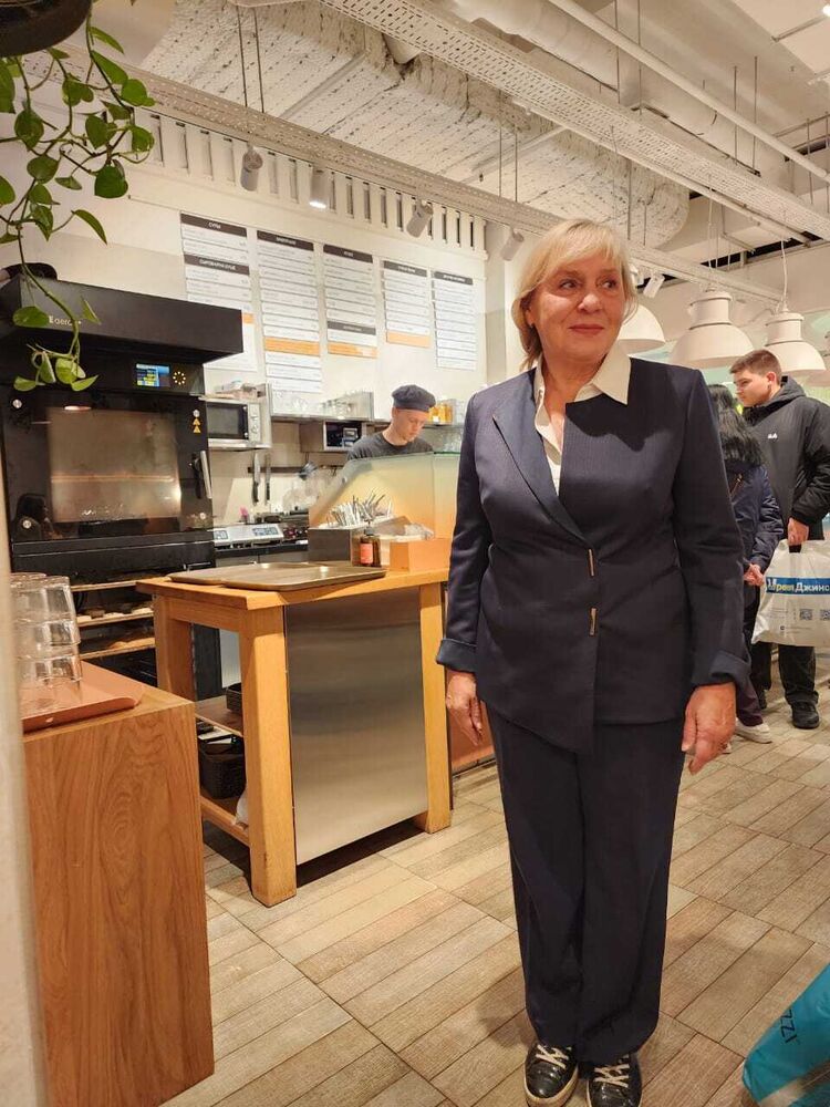  53862544  , 65 ,    -