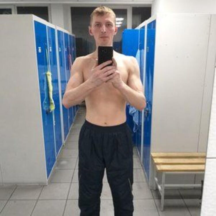  32764364  , 40 ,    