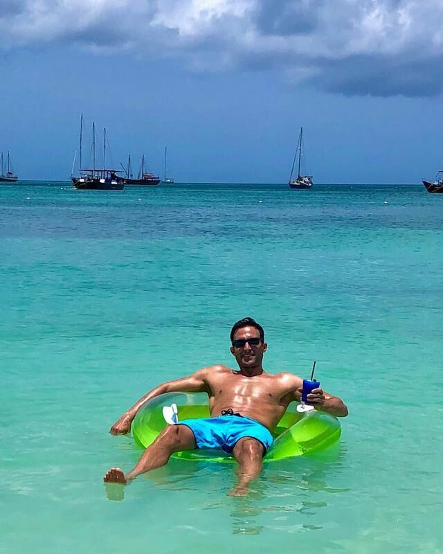  38716284  , 42 ,    -