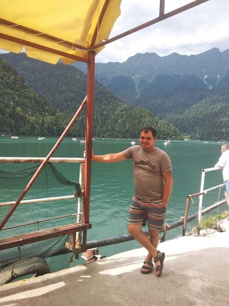  ,   Sergei, 42 ,   ,   