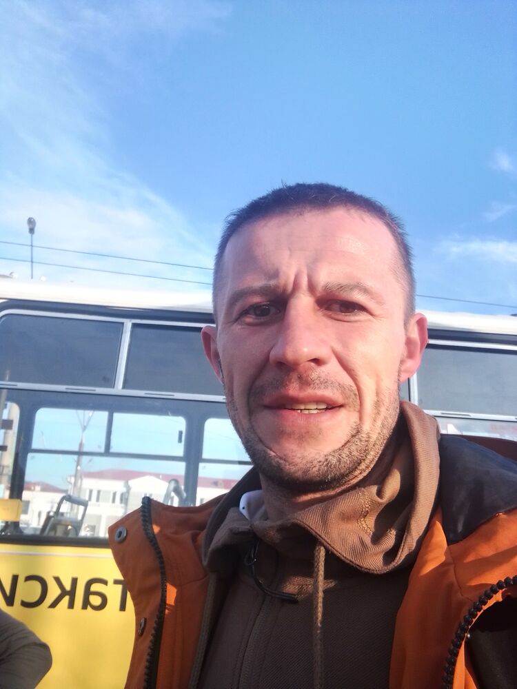  43913944  , 38 ,    