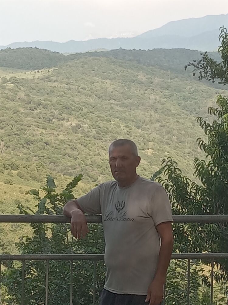  43318444  , 52 ,    