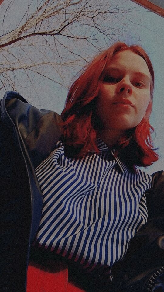  ,   Vlada, 21 ,   ,   , c 