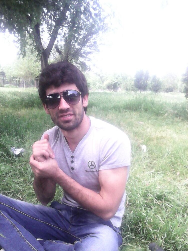  ,   Farid, 35 ,   ,   , 