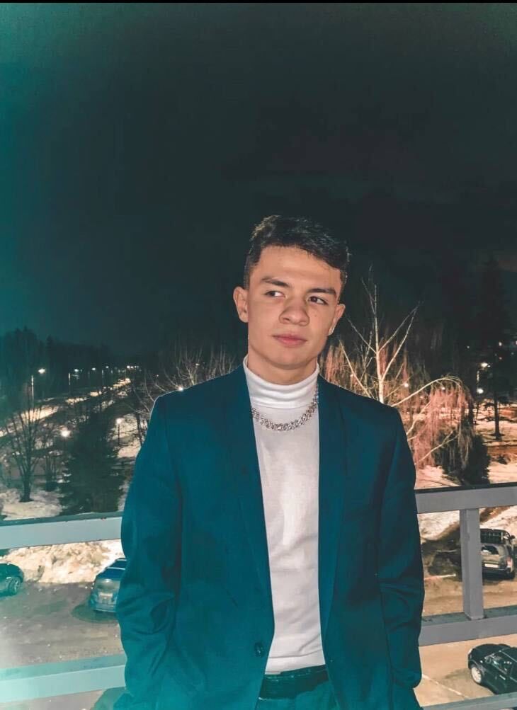  ,   Ivan, 22 ,   ,   