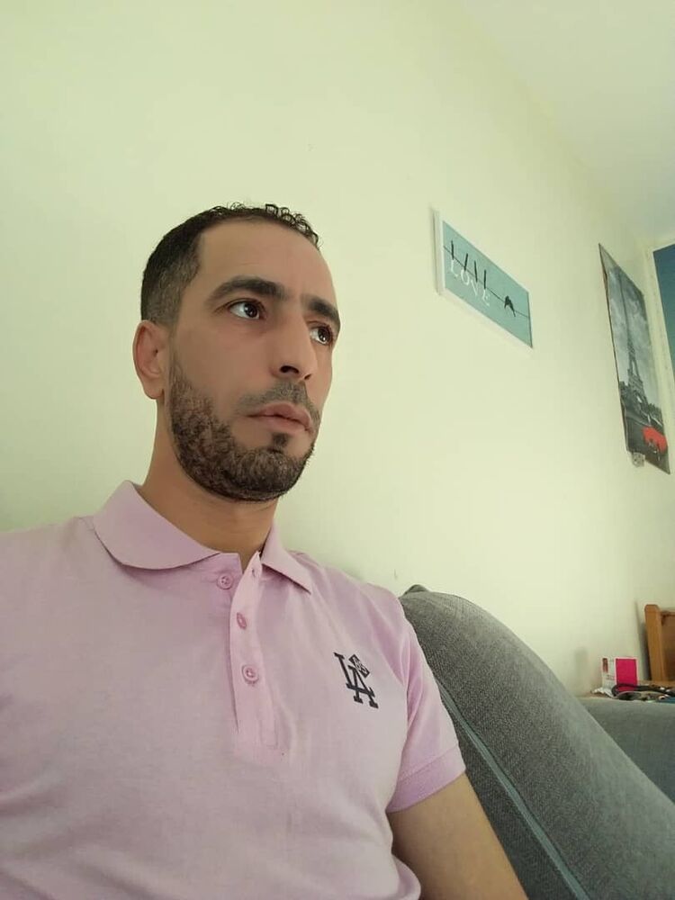  54149974  Omar, 40 ,    