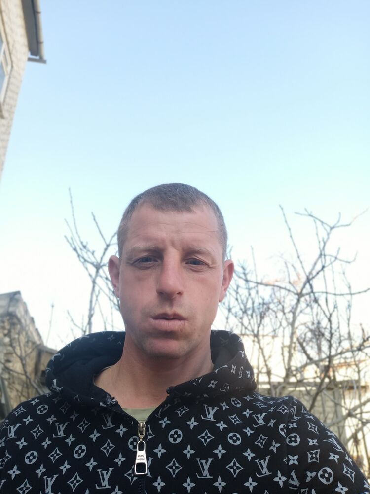  33066994  , 37 ,    