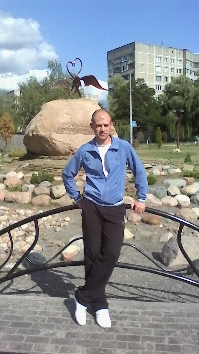  ,   Andrew, 44 ,   