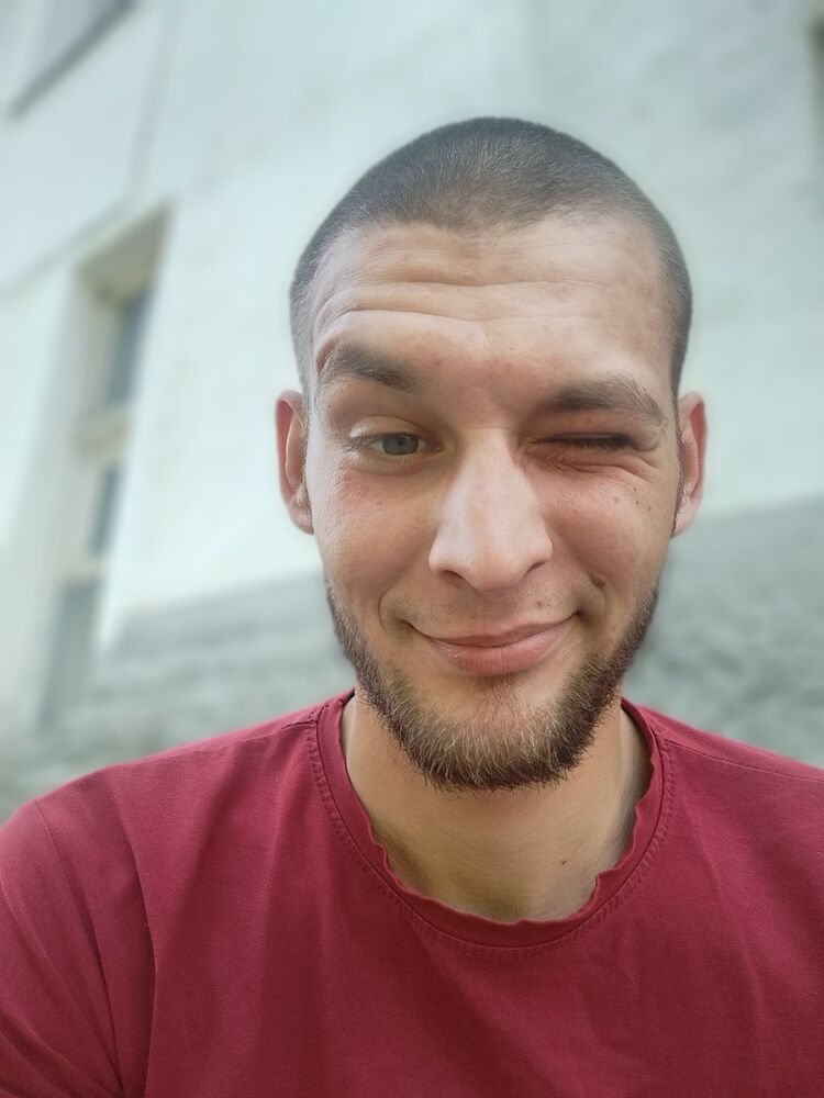  ,   Dzhon, 31 ,   ,   , c , 