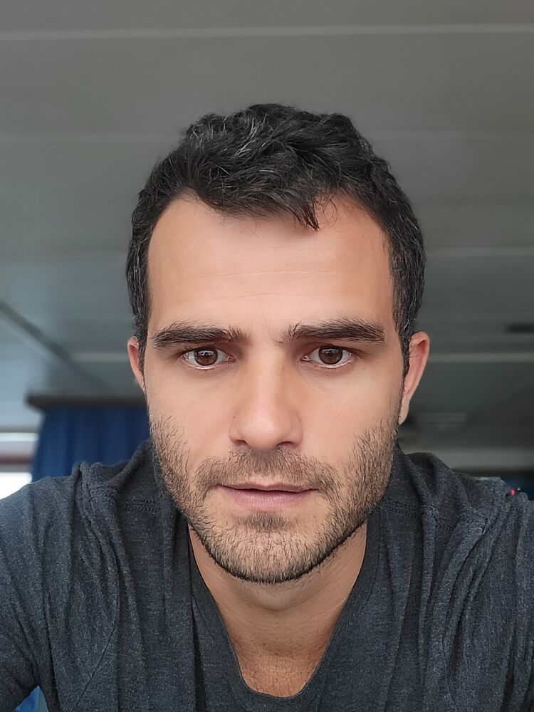  38044494  Goga goga, 34 ,    