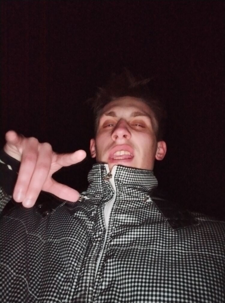  ,   M u r o v, 21 ,   ,   , c , 