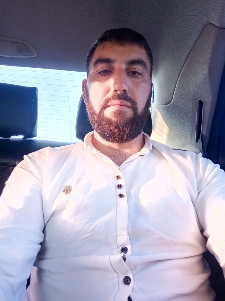  42479714  Mehman, 32 ,    