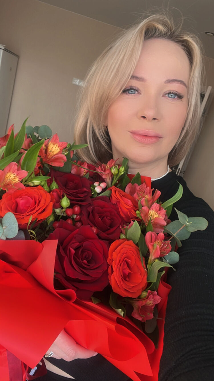  53306974  Ekaterina, 41 ,    