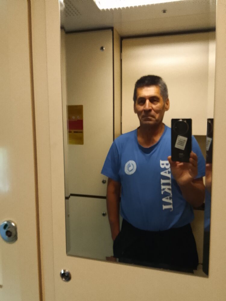  53681184  Nikolaj, 68 ,    