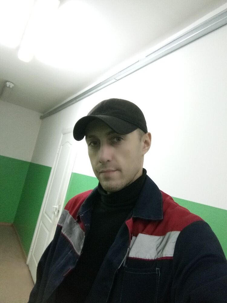  20575274  Alex, 42 ,    