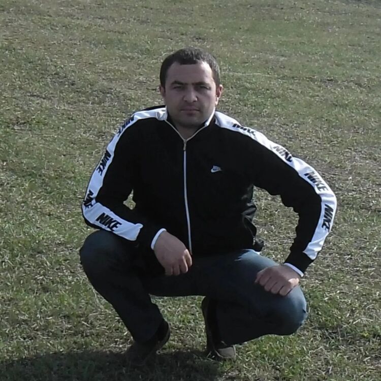  49159444  Niko, 36 ,    