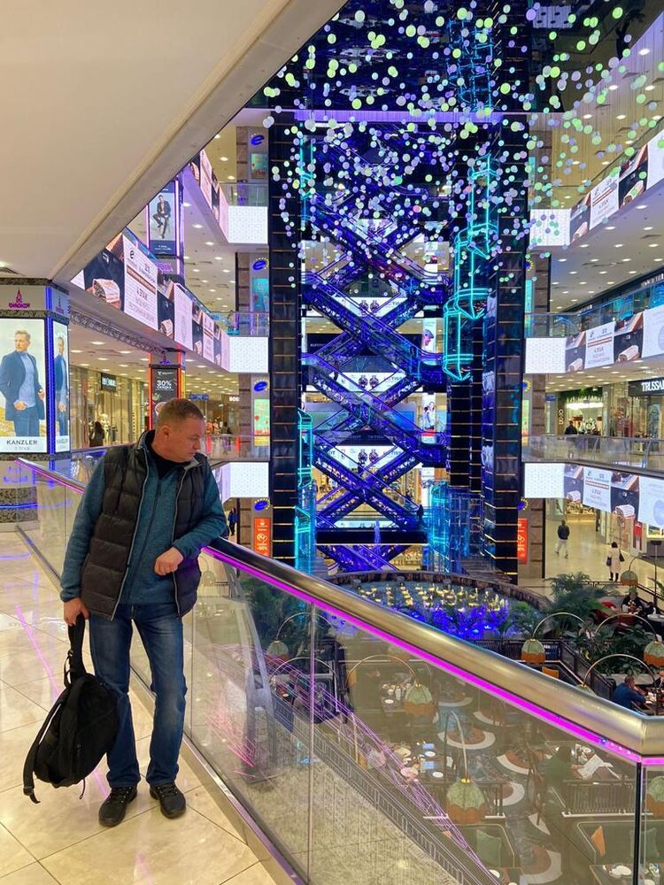  ,   Alexander, 46 ,   ,   