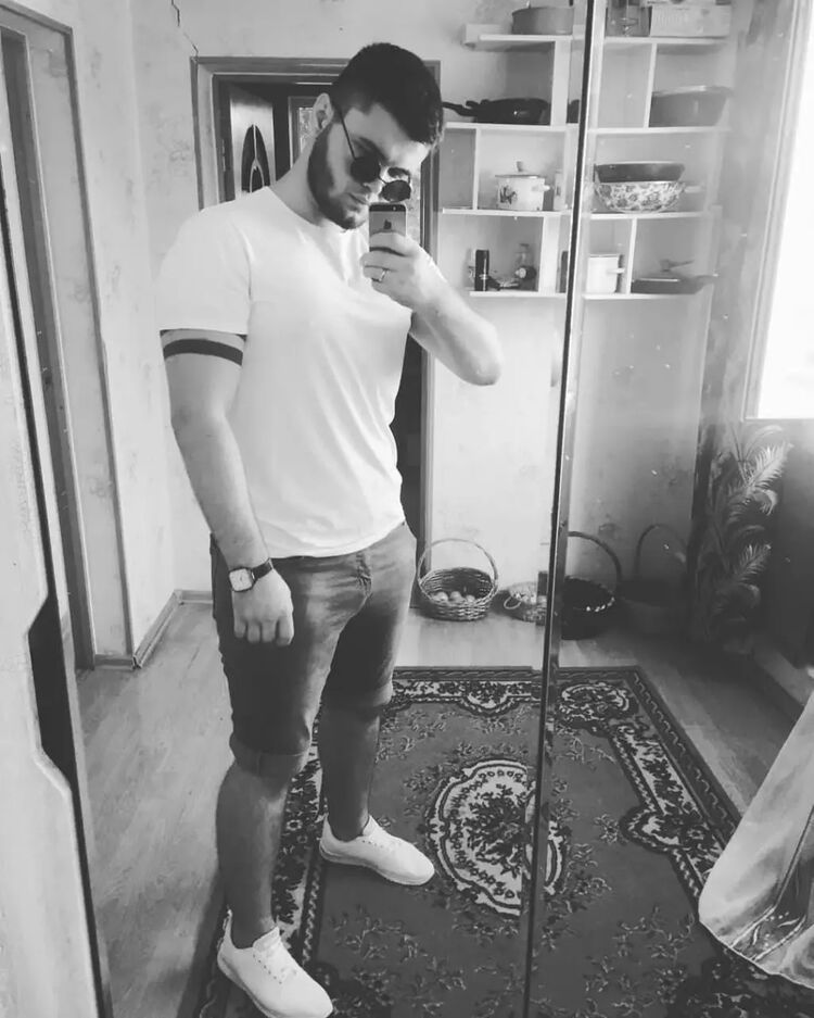  29982804  Nikita, 25 ,    