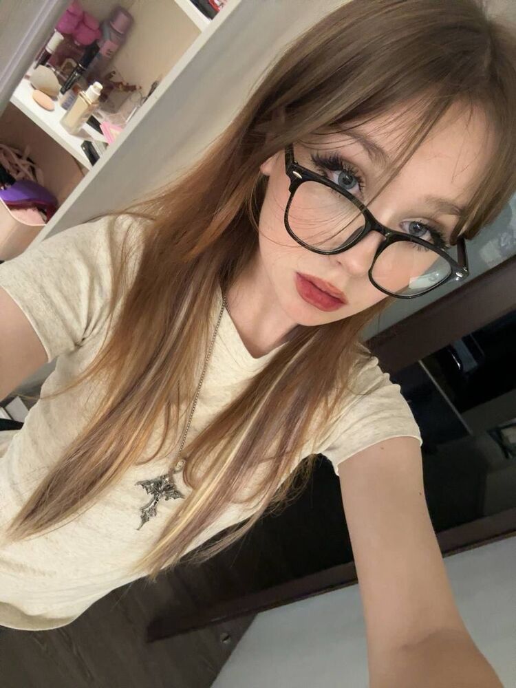  49035054  , 23 ,    