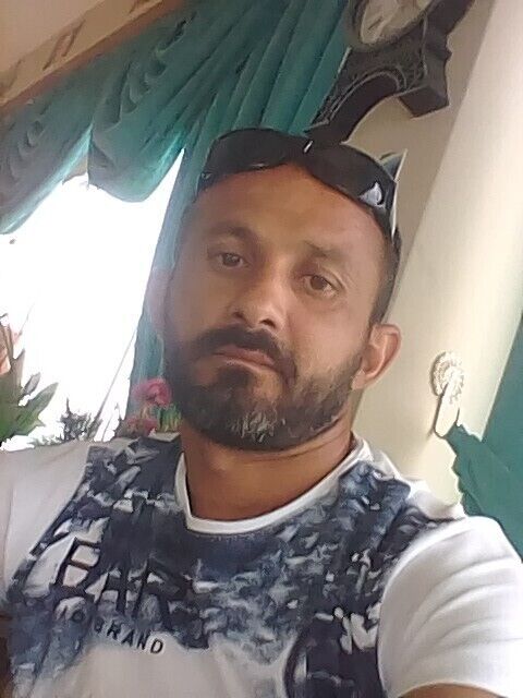  48320974  Arzuman, 41 ,    