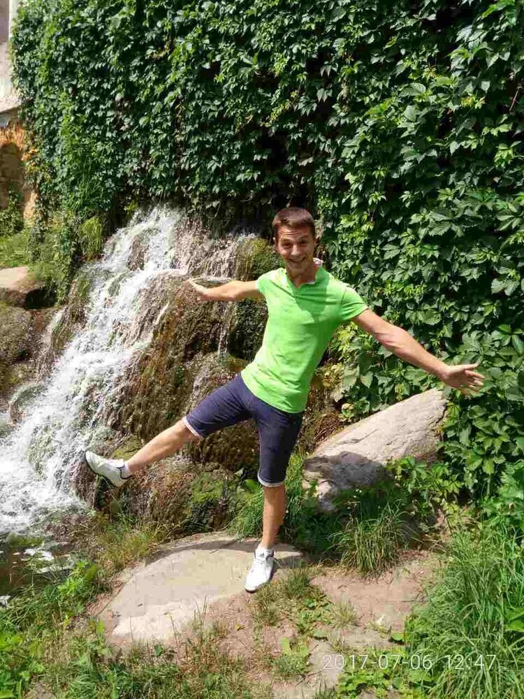  10047834  Uriy, 35 ,    