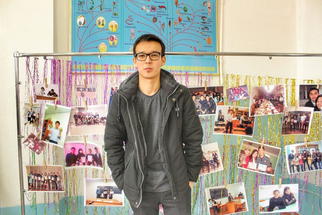  17856824  Khan, 28 ,    