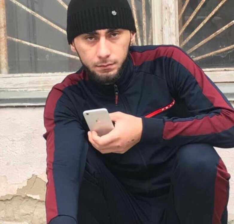  43958434  , 32 ,    