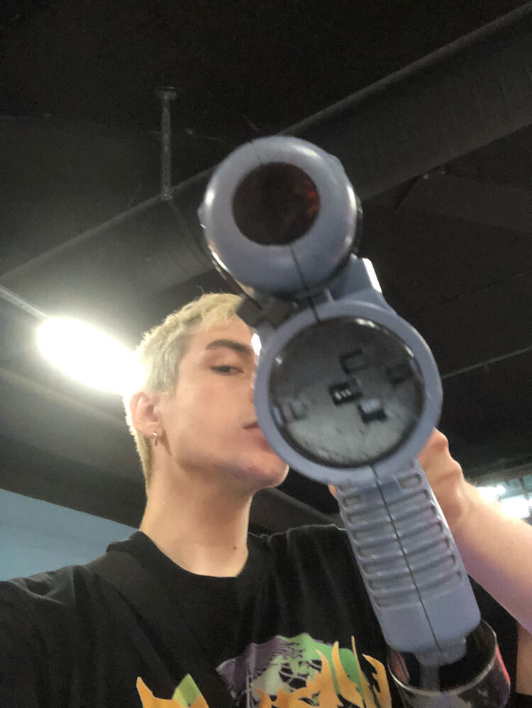  28326444  , 24 ,    -