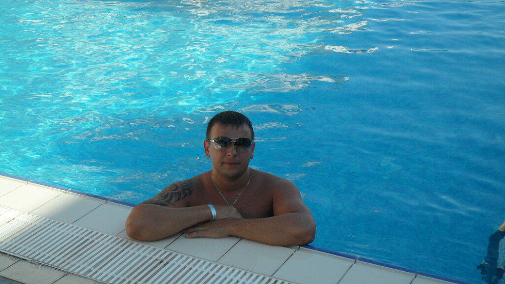  ,   Artemka, 37 ,   
