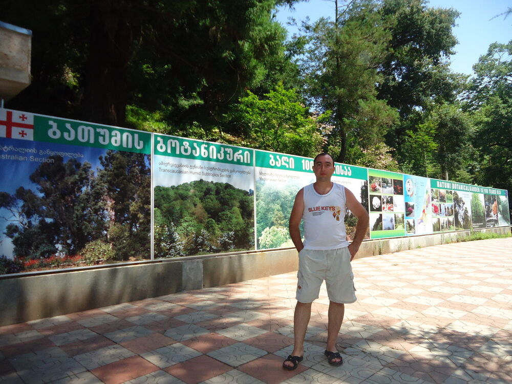  ,   Lazare, 39 ,   